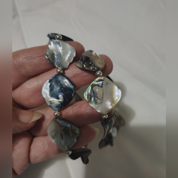 2 Shell Bracelets Set - Picture 2 of 3